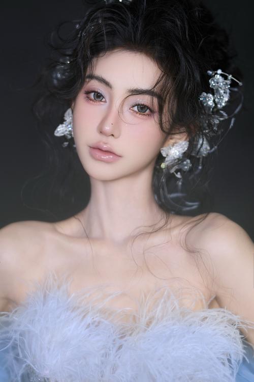 高级自然风(2025美妆主流)(高级风图片)